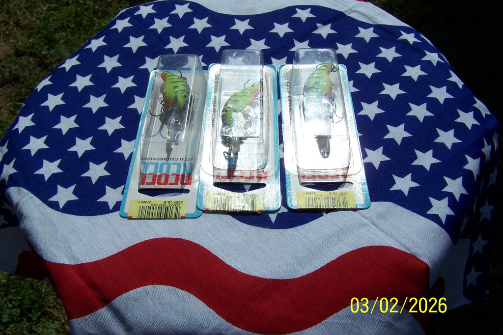 Rebel 1.5" Deep Diving CB-B Fishing Lure Bait Fire Tiger Vintage